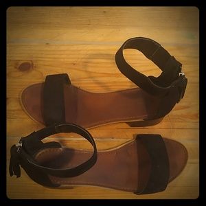 Tassels sandals